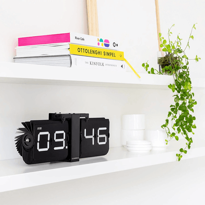 flipping out black flip clock