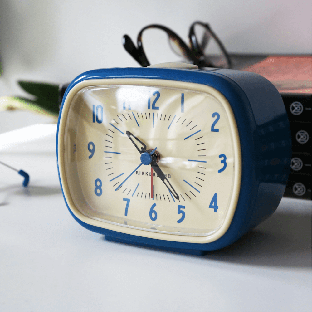 reloj despertador retro